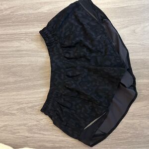 lululemon athletica Hotty hot low rise 2.5”